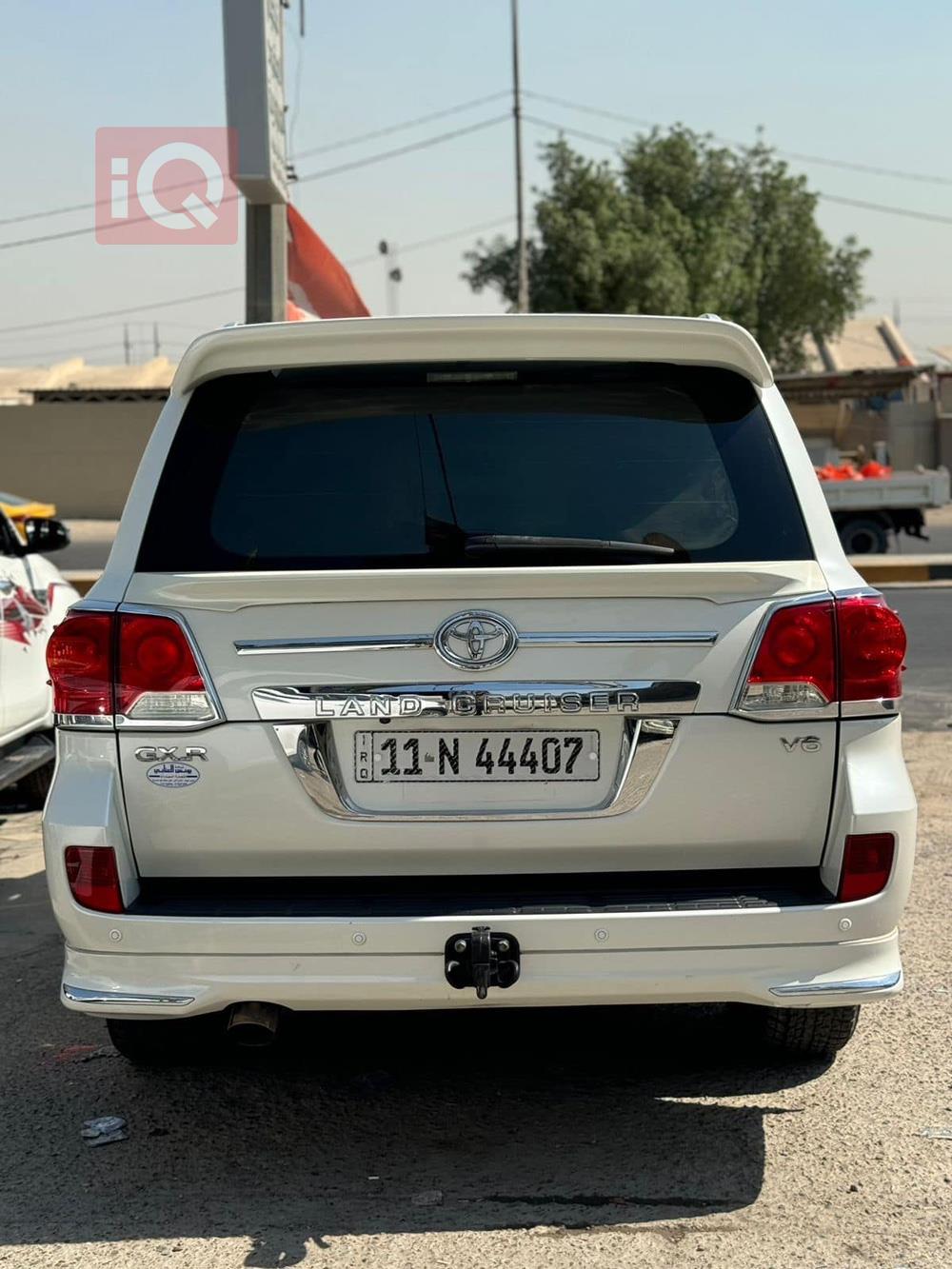 تۆیۆتا لاند کروزەر